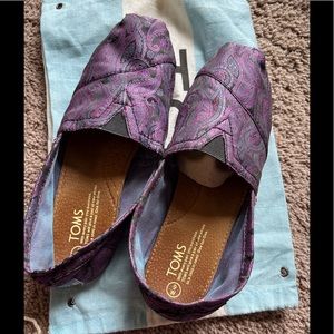Tom Shoes - worn once